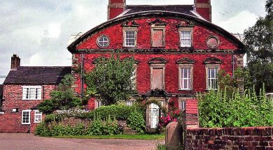 MC June 23 BRIZLINCOTE HALL 8 1981