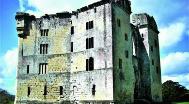 MC Oct 23 WARDOUR OLD CASTLE